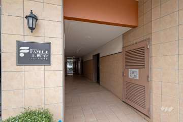 エントランスアプローチ　