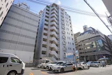 ブライトウォール大手前の外観（北西側から）
