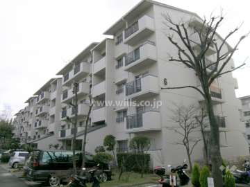 グリーンヒル東箕面６号棟の外観（北西側から）