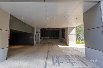 駐車場の出入り口