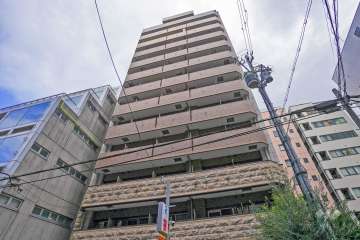 プレサンス谷町アルファの外観（南東側から）