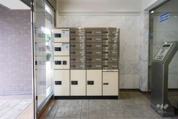 宅配ボックスと共用ポスト