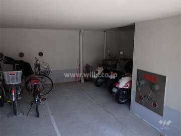 バイク置き場