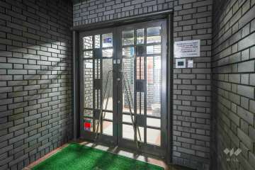 エントランスはオートロック付きです。