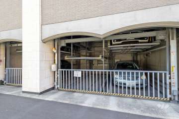 敷地内駐車場（屋内機械式）