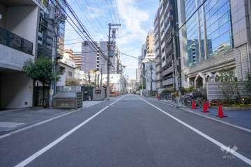 敷地南側の前面道路