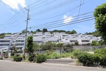 藤和ライブタウンE棟の外観（南東側から）