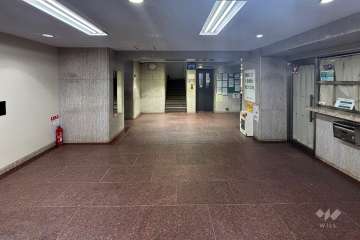 エントランスホール