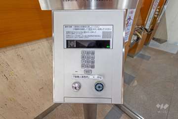 エントランスはオートロック付きです。