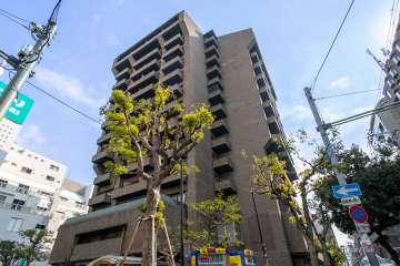 朝日プラザ心斎橋の外観（北西側から）