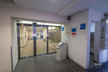 エントランスはオートロック付きです。