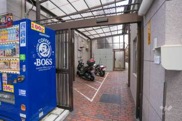 駐輪場の出入り口