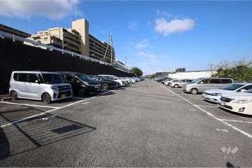 敷地内駐車場（屋外平面式）