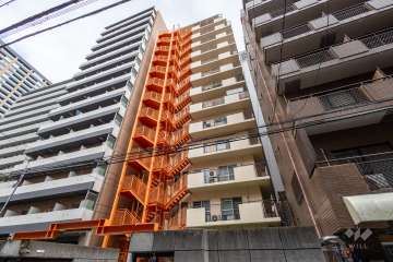 朝日プラザ夕陽ヶ丘3の外観（南西側から）