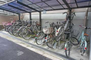 駐輪場（屋根あり）