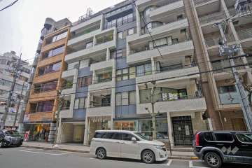 都創生内平野コープの外観（南東側から）