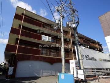 ライオンズマンション箕面桜井の外観（東側から）