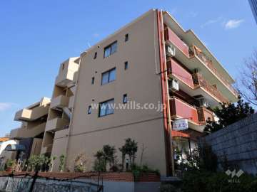 ライオンズマンション箕面桜井の外観（南西側から）