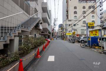 敷地東側の前面道路