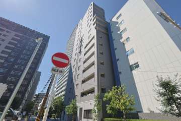 キングマンションフェリシティ西梅田の外観（南東側から）