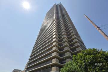キングマンション堂島川の外観（北東側から）