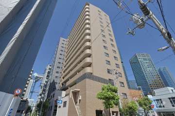敷地の南東側前面道路（南西側から）