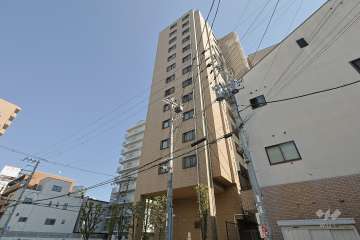 キングマンション福島2の外観（北西側から）