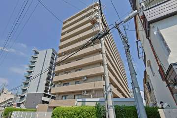 キングマンション福島3の外観（南西側から）