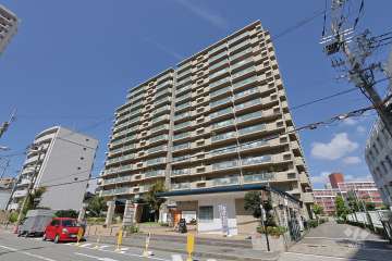 グリーンシティOSAKA2号棟の外観（南東側から）