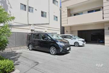 敷地内駐車場（屋外平面式）