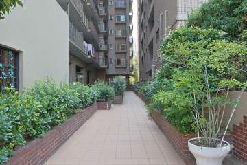 エントランスアプローチ