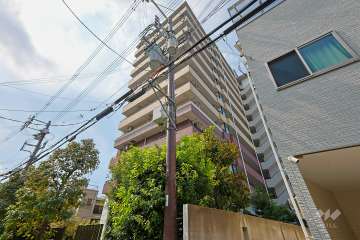 パークホームズ福島エルグレースの外観（北東側から）