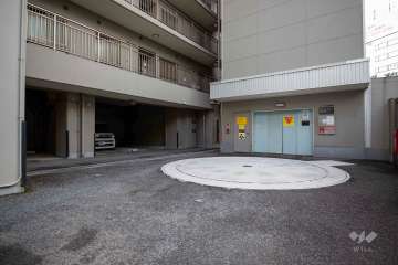 敷地内駐車場（屋内平面式・タワー式立体）