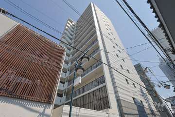 ブランズ大阪福島の外観（南西側から）