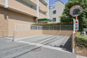 敷地内駐車場（屋外平面式）　