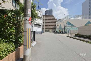 敷地南側の前面道路
