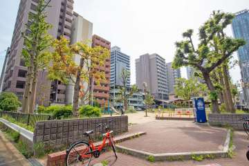 敷地隣接する公園