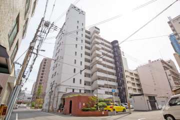 西梅田ダイヤモンドマンションの外観（北東側から）