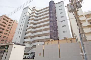 西梅田ダイヤモンドマンションの外観（北西側から）