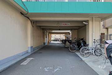 駐車場の出入口