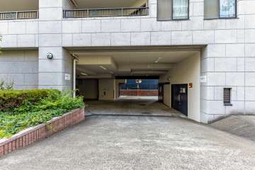 駐車場の出入り口