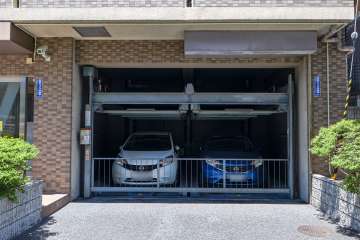 敷地内駐車場（屋内機械式）