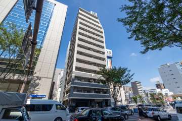 エステムプラザ梅田EASTの外観（南東側から）