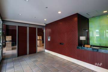 エントランスホール