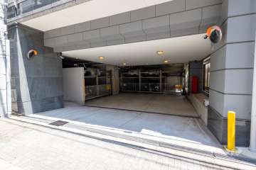 敷地内駐車場（屋内機械式）