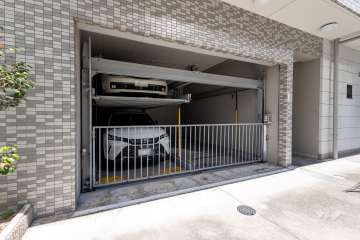 敷地内駐車場（屋内機械式）