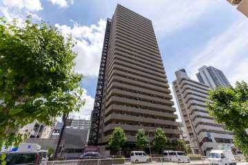 キングマンション天神橋2の外観（北西側から）