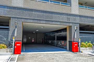 駐車場の出入り口・敷地内駐車場（屋内機械式）