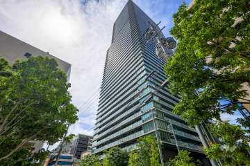 グランドメゾン新梅田タワーTHE-CLUB-RESIDENCEの外観（南東側から）