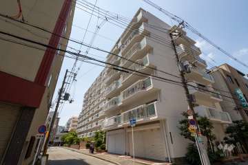 コープ野村天満橋の外観（南東側から）